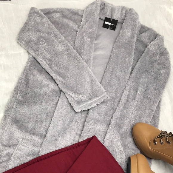 🔥SALE🔥SOFT and WARM Chenille Gray Open Cardigan - Picture 2 of 4